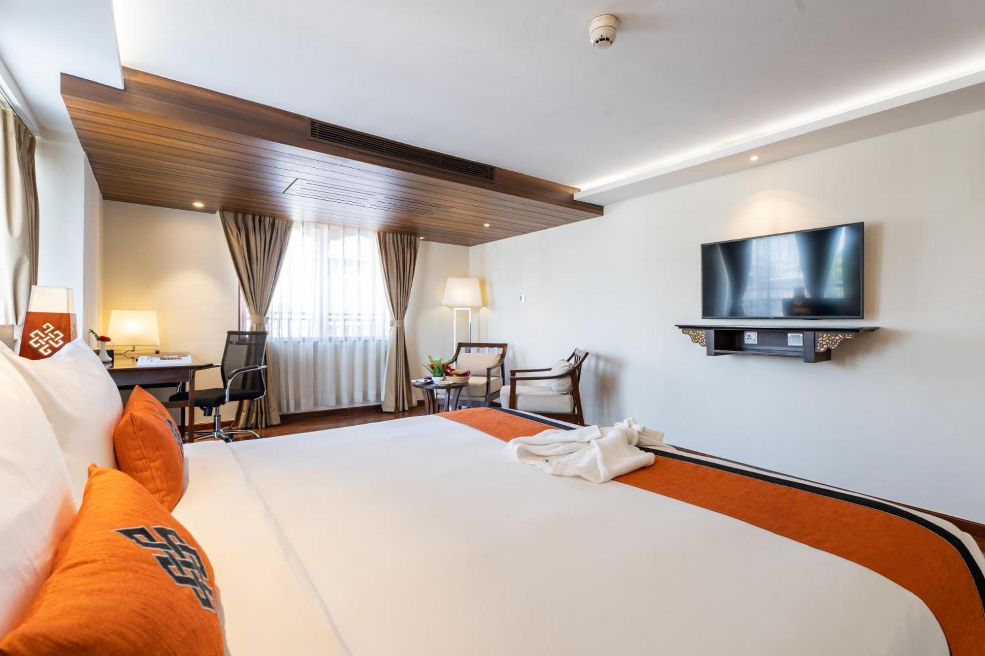 Ramada By Wyndham Kathmandu Dhumbarahi Hotell Eksteriør bilde