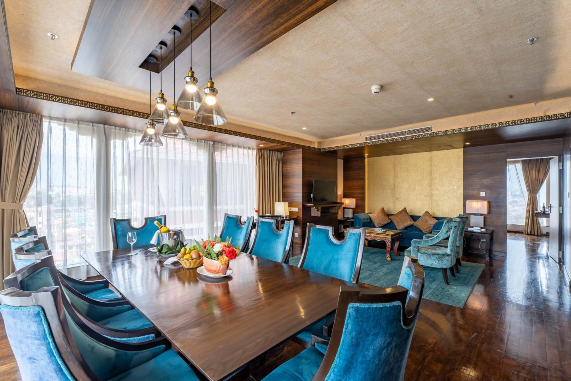 Ramada By Wyndham Kathmandu Dhumbarahi Hotell Eksteriør bilde